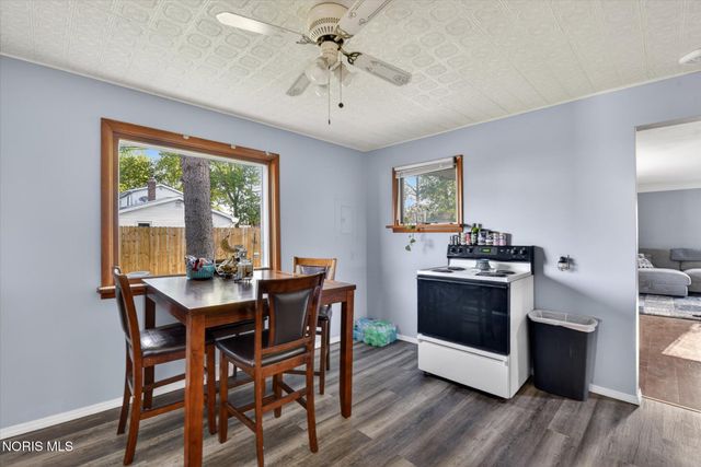 206 Franklin Avenue, Swanton, OH 43558