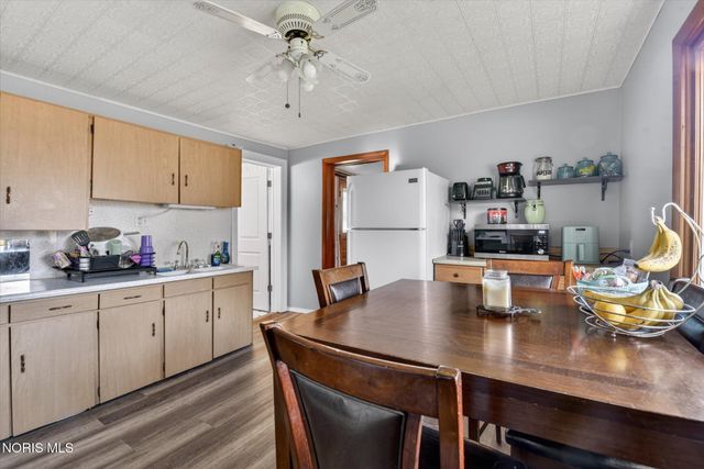 206 Franklin Avenue, Swanton, OH 43558