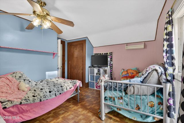 206 Franklin Avenue, Swanton, OH 43558