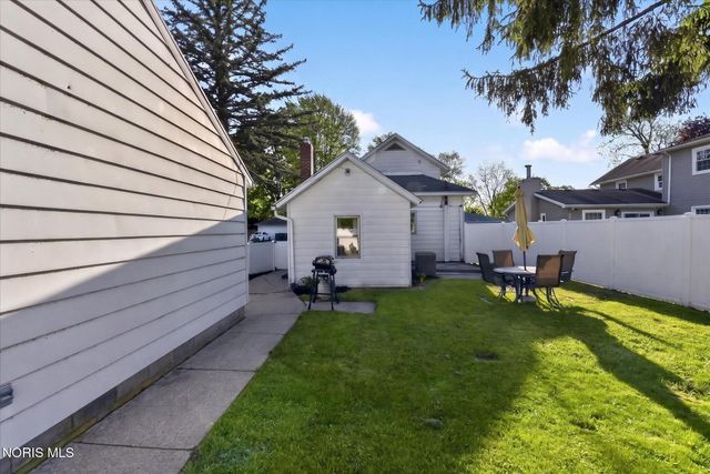 206 Franklin Avenue, Swanton, OH 43558