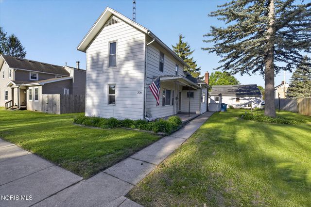206 Franklin Avenue, Swanton, OH 43558