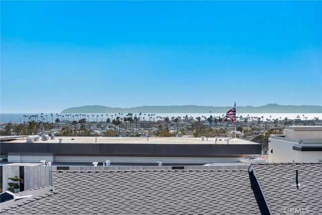 1427 Serenade Terrace, Corona Del Mar, CA 92625