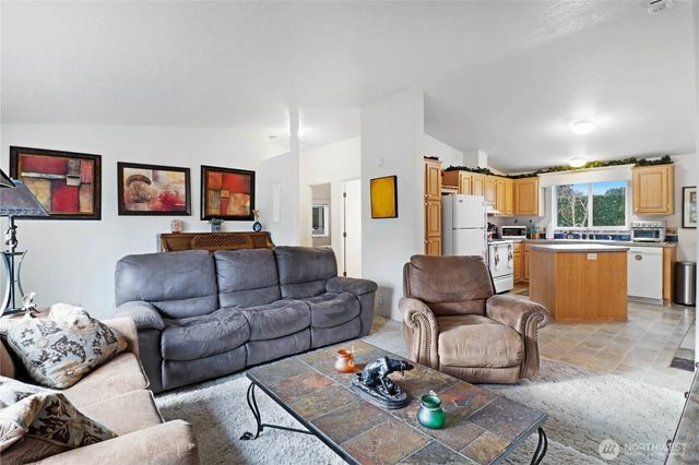 5248 52nd Lane SE, Lacey, WA 98503