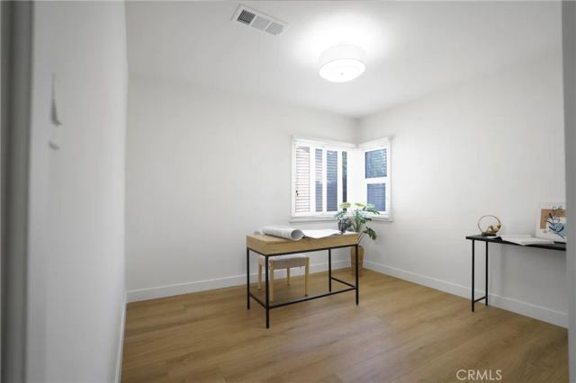 8712 S 11th Ave, Inglewood, CA 90305