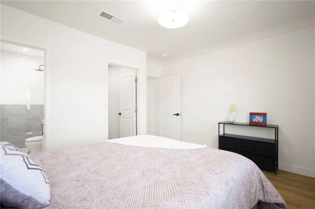 8712 S 11th Ave, Inglewood, CA 90305