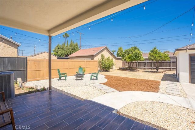 8712 S 11th Ave, Inglewood, CA 90305