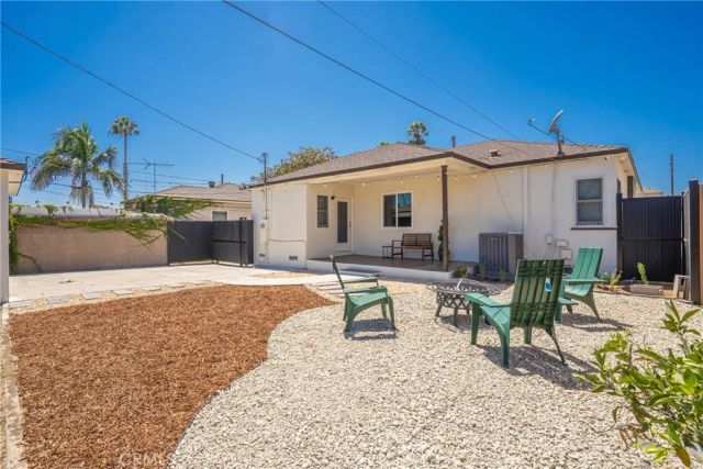 8712 S 11th Ave, Inglewood, CA 90305