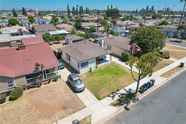 8712 S 11th Ave, Inglewood, CA 90305