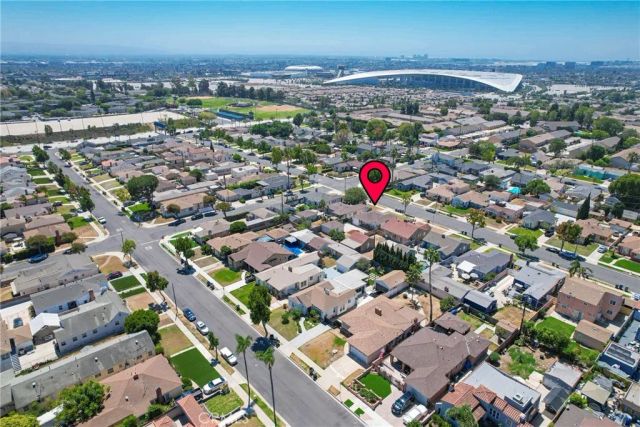 8712 S 11th Ave, Inglewood, CA 90305