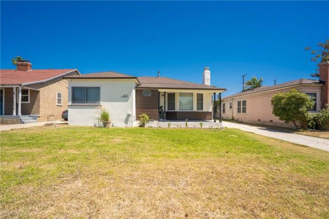 8712 S 11th Ave, Inglewood, CA 90305