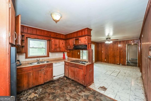 3179 Dogwood Drive, Atlanta, GA 30344