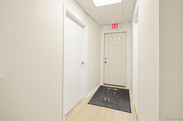 28410 Harper Avenue, Saint Clair Shores, MI 48081