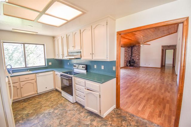 21515 Bellview Creek Rd, Sonora, CA 95370