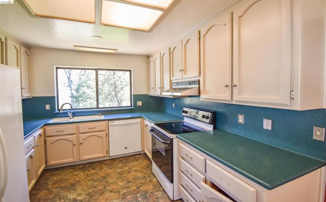 21515 Bellview Creek Rd, Sonora, CA 95370