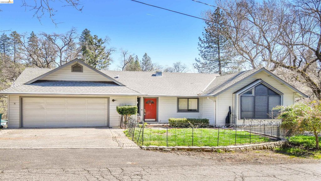 21515 Bellview Creek Rd, Sonora, CA 95370