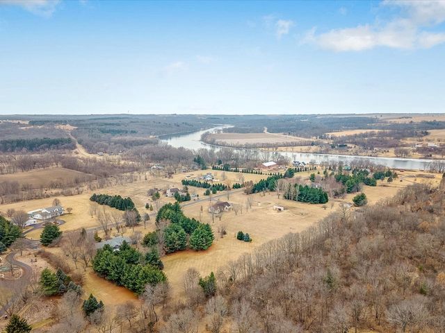 754 E Equestrian Pointe Drive, Oregon, IL 61061