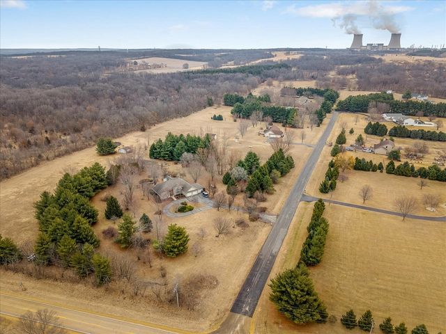 754 E Equestrian Pointe Drive, Oregon, IL 61061