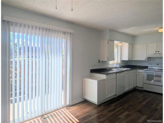 5661 S Lowell Blvd, Littleton, CO 80123
