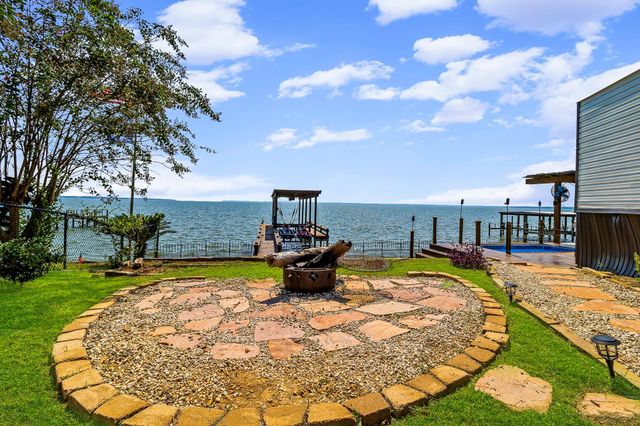 187 Panther, Onalaska, TX 77360