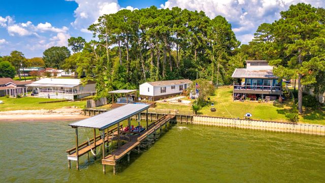 187 Panther, Onalaska, TX 77360