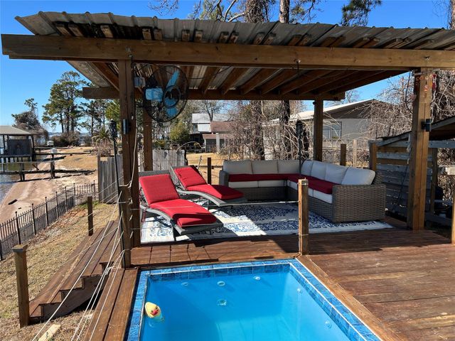 187 Panther, Onalaska, TX 77360