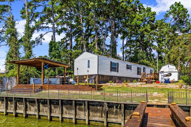 187 Panther, Onalaska, TX 77360