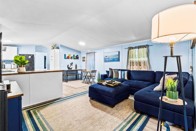 187 Panther, Onalaska, TX 77360