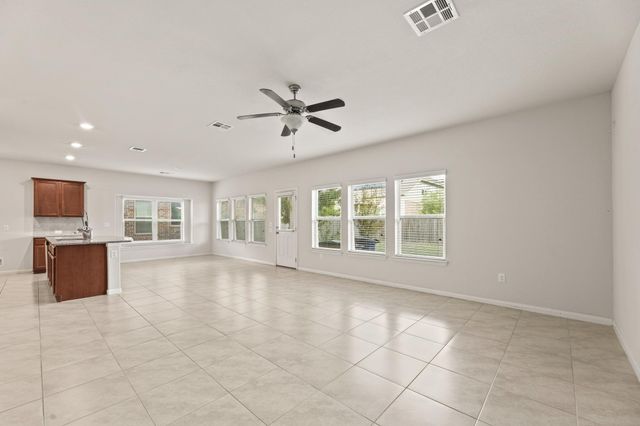 13906 Cantata LN, Pflugerville, TX 78660