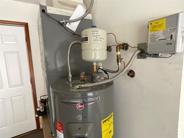 41 BREWSTER LANE, Palm Coast, FL 32137