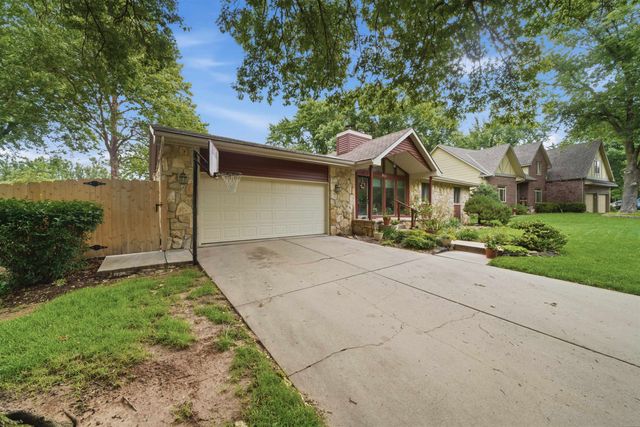 931 N TOH N HAH CT, Wichita, KS 67212