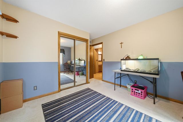 931 N TOH N HAH CT, Wichita, KS 67212