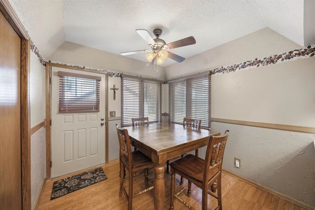 931 N TOH N HAH CT, Wichita, KS 67212