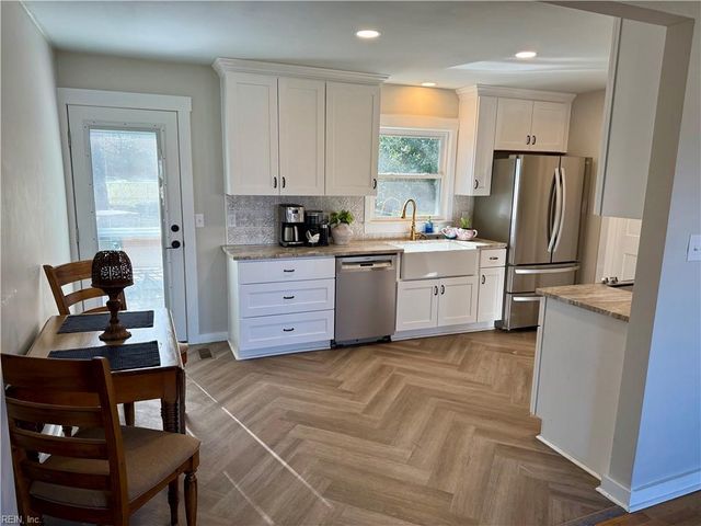 914 Wilson RD, Smithfield, VA 23430