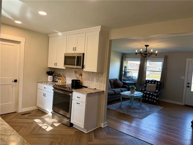 914 Wilson RD, Smithfield, VA 23430