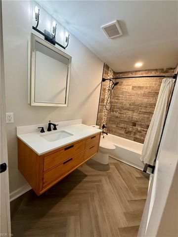 914 Wilson RD, Smithfield, VA 23430