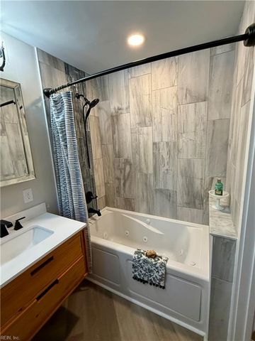 914 Wilson RD, Smithfield, VA 23430