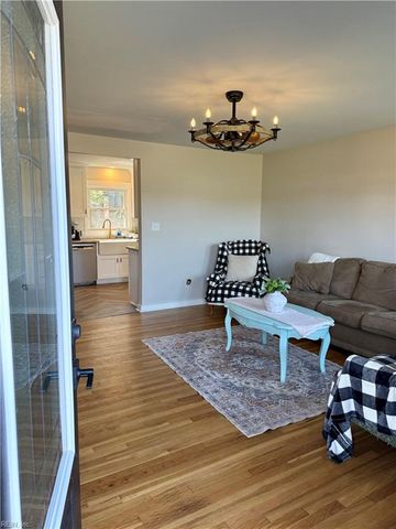 914 Wilson RD, Smithfield, VA 23430