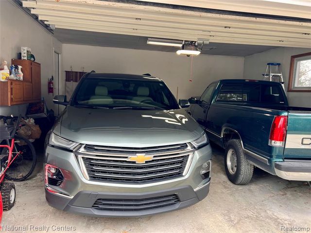 1900 N Hughes Road, Howell, MI 48843