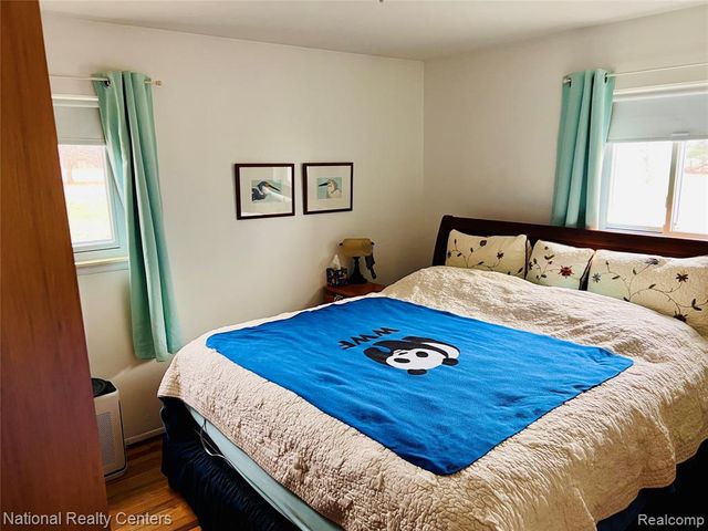 1900 N Hughes Road, Howell, MI 48843