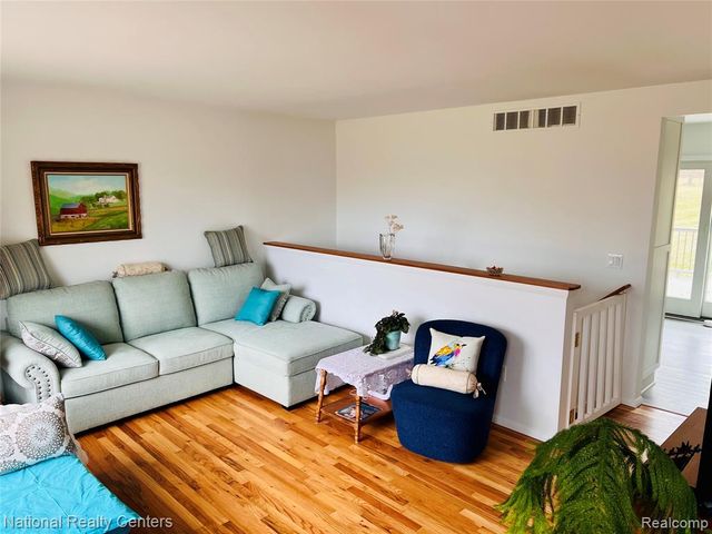 1900 N Hughes Road, Howell, MI 48843