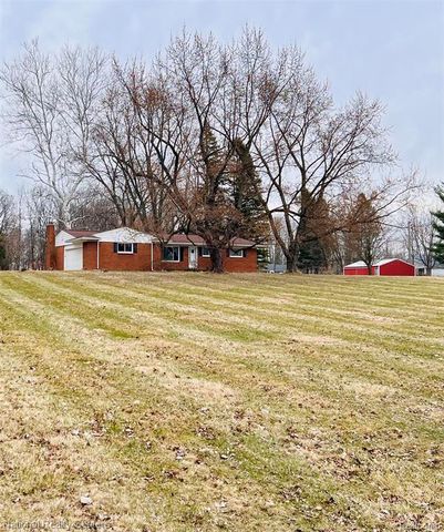 1900 N Hughes Road, Howell, MI 48843