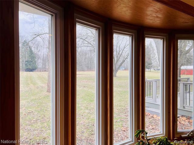 1900 N Hughes Road, Howell, MI 48843