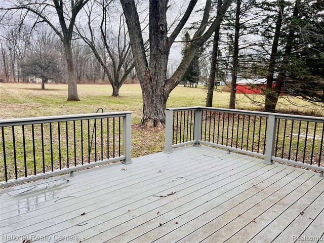 1900 N Hughes Road, Howell, MI 48843