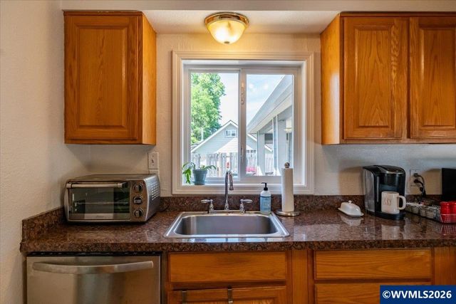 1375 Elm St SW, Albany, OR 97321