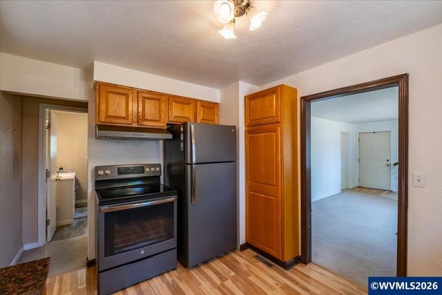 1375 Elm St SW, Albany, OR 97321
