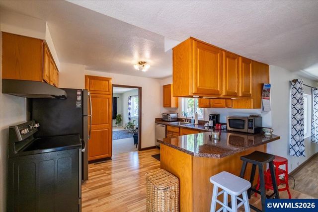 1375 Elm St SW, Albany, OR 97321