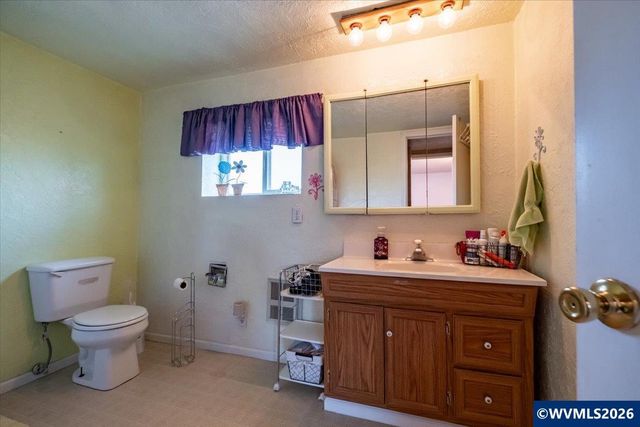 1375 Elm St SW, Albany, OR 97321