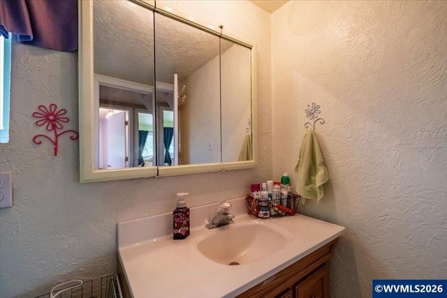 1375 Elm St SW, Albany, OR 97321