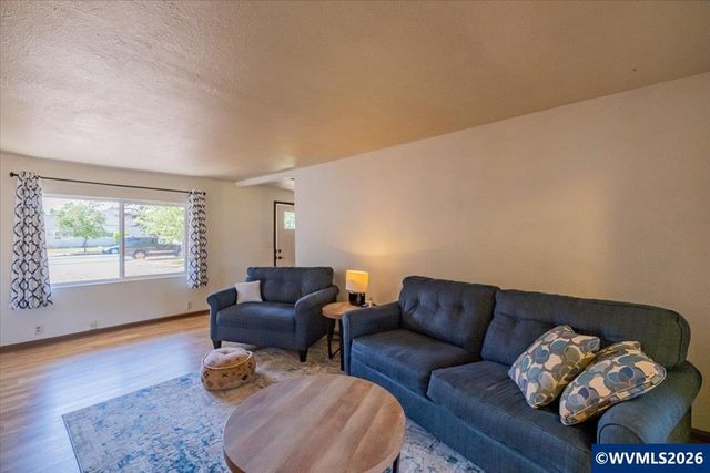 1375 Elm St SW, Albany, OR 97321