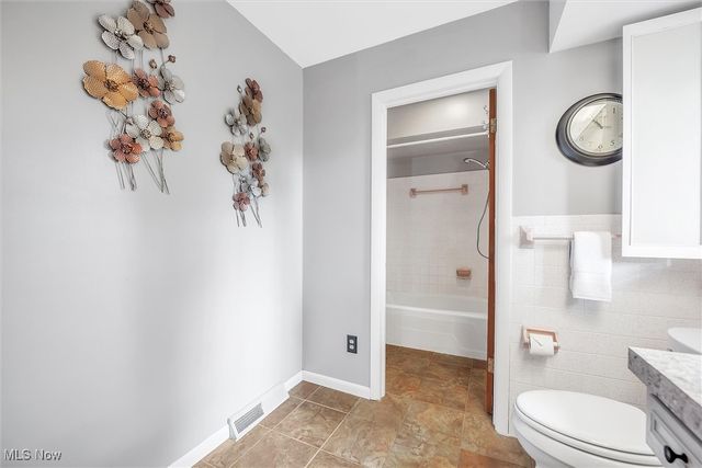 245 Vassar Avenue, Elyria, OH 44035